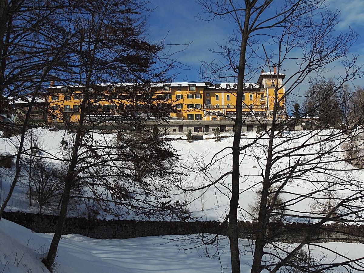 Grand Hotel Astoria Lavarone Extérieur photo