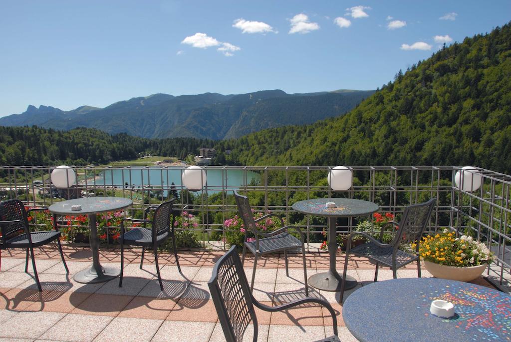 Grand Hotel Astoria Lavarone Extérieur photo