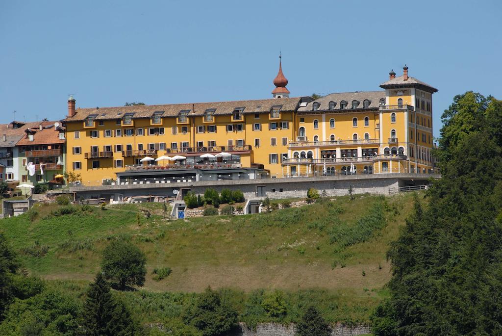 Grand Hotel Astoria Lavarone Extérieur photo