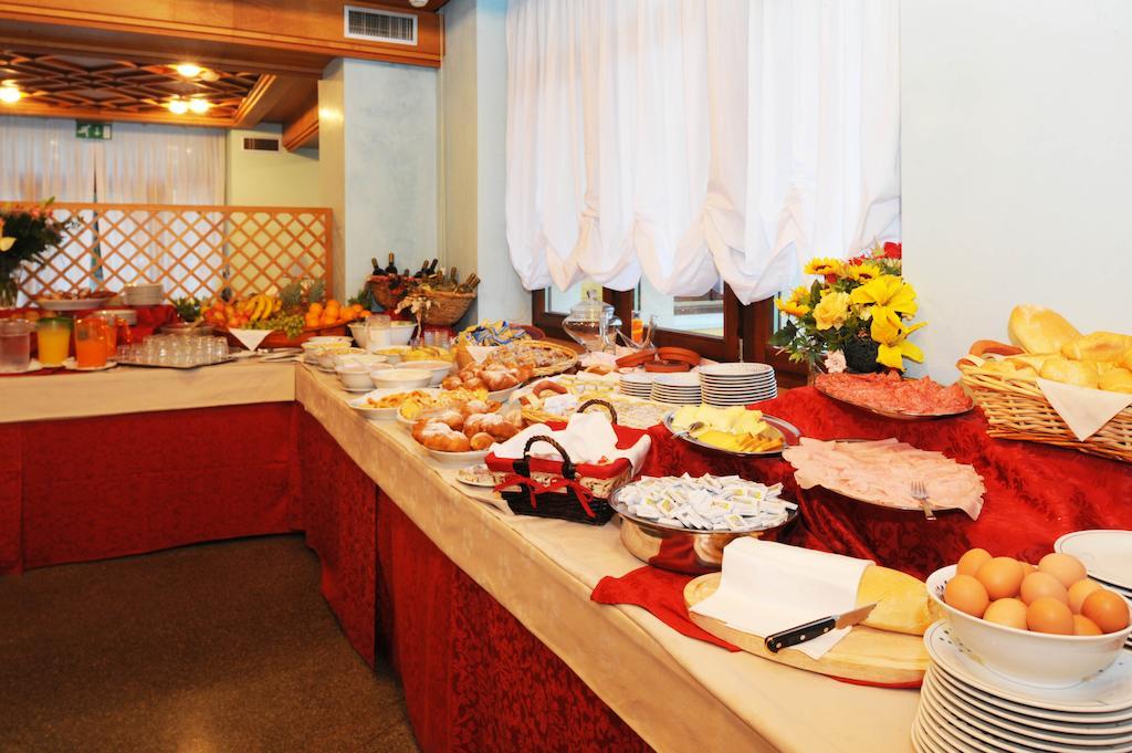 Grand Hotel Astoria Lavarone Extérieur photo
