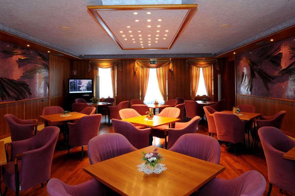 Grand Hotel Astoria Lavarone Extérieur photo